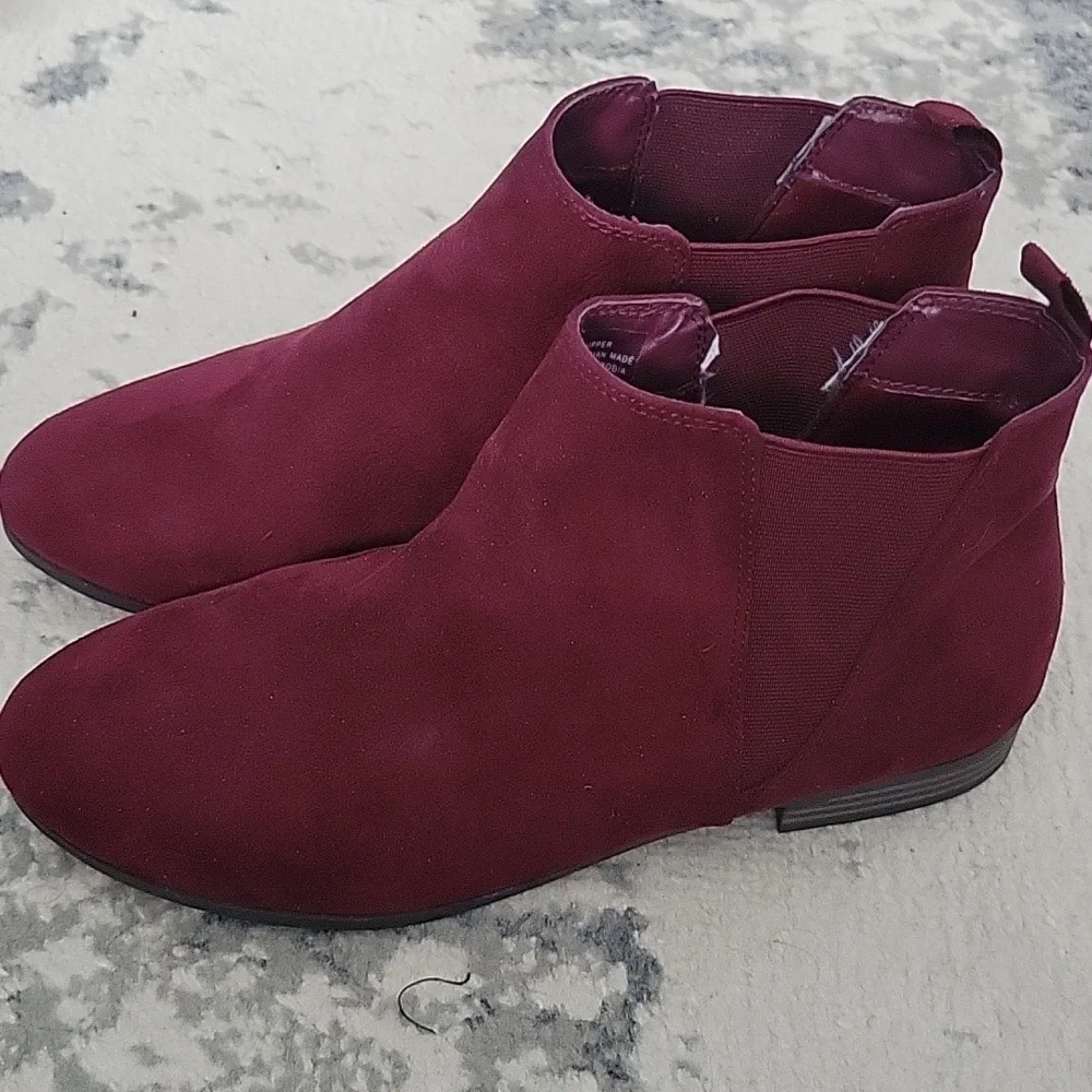 Women's Suede Ankle Boots - Red